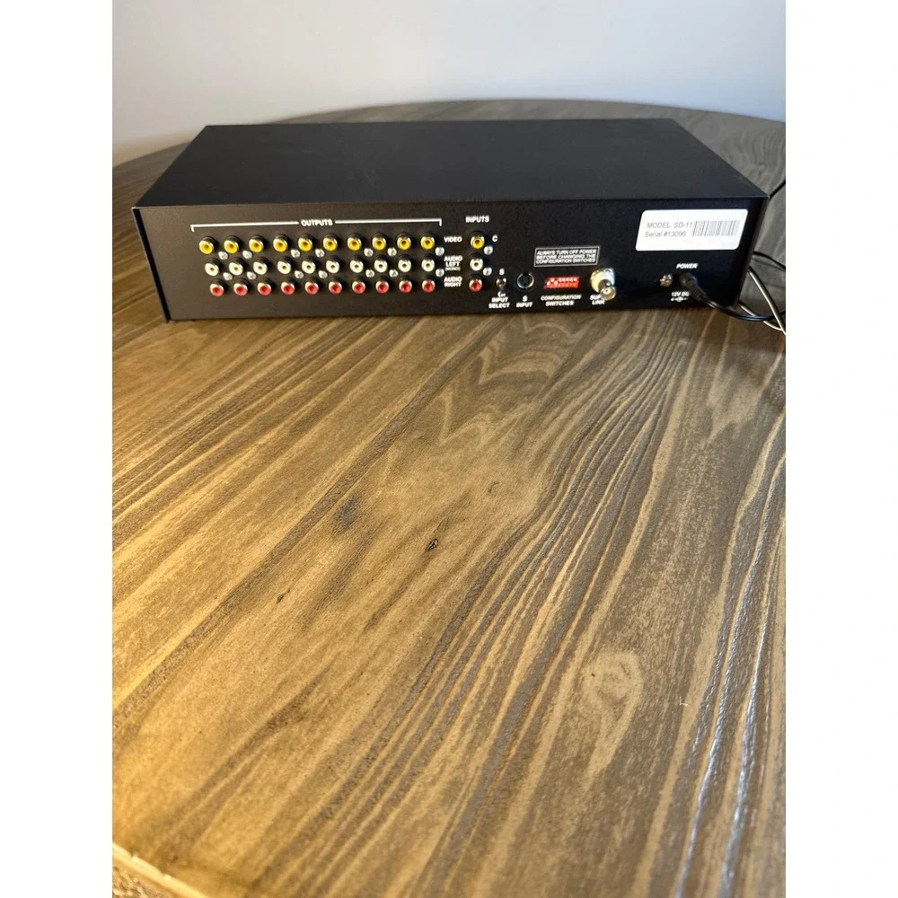 VTG Elite Video SD-11 Duplication Station Distribution Amp Black W/Power Adapter